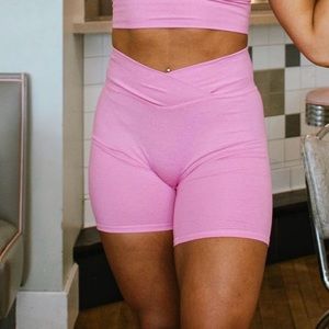 Isla Movement Liv Short in Strawberry Ice Cream